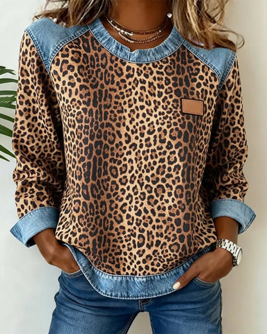 Zéphirine | Sweatshirt Imprimé Léopard en Patchwork Denim